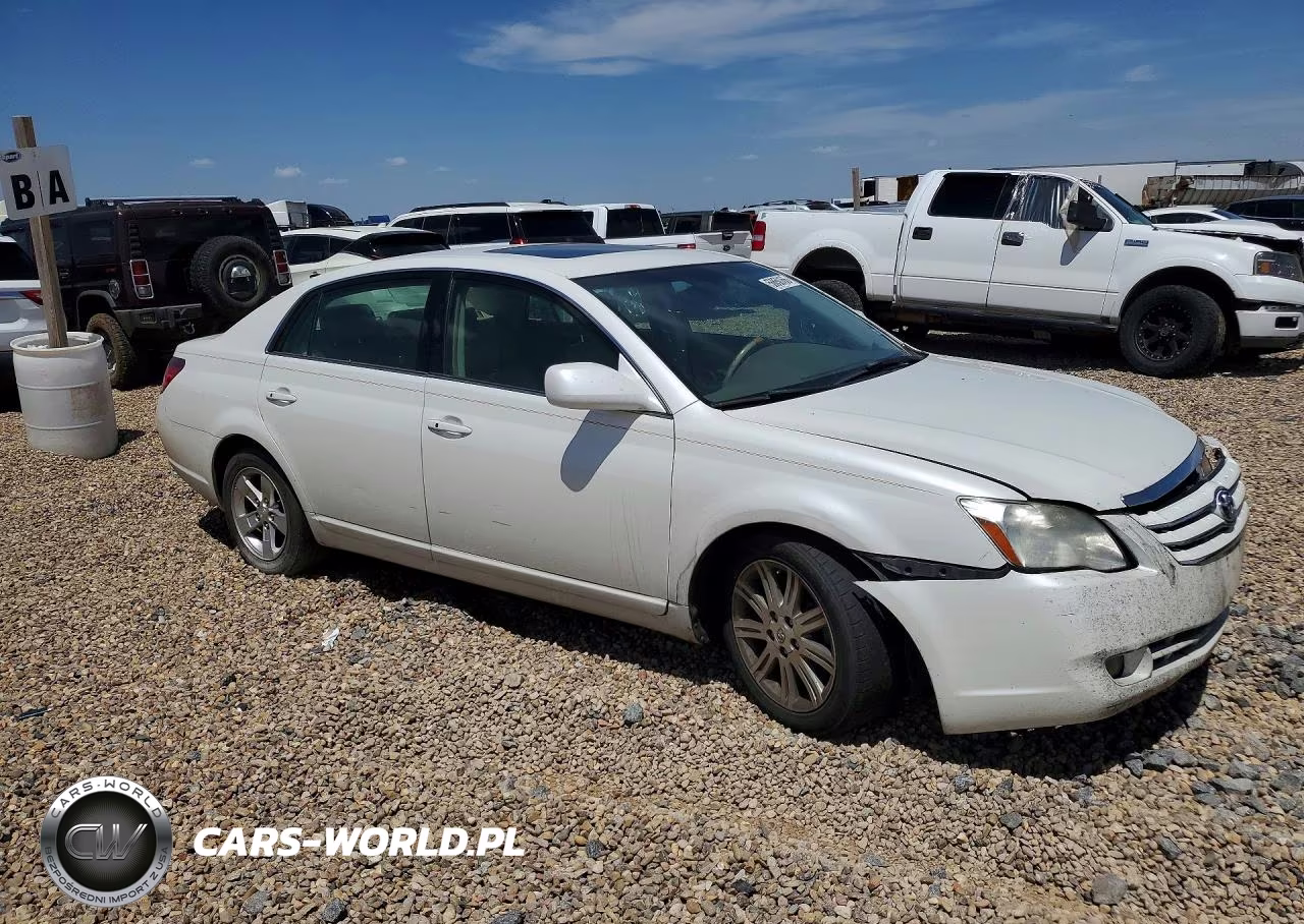 2007 Toyota Avolon VIN:4T1BK36B17U215821 - 4
