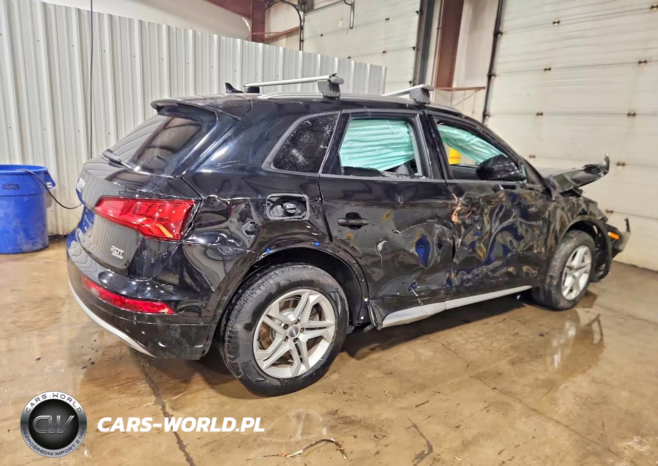 2018 Audi Q5 Premium VIN:WA1ANAFYXJ2094381 - 3