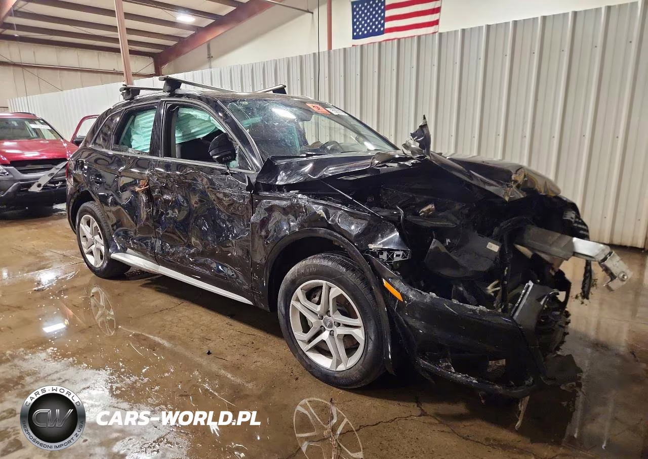 2018 Audi Q5 Premium VIN:WA1ANAFYXJ2094381 - 4