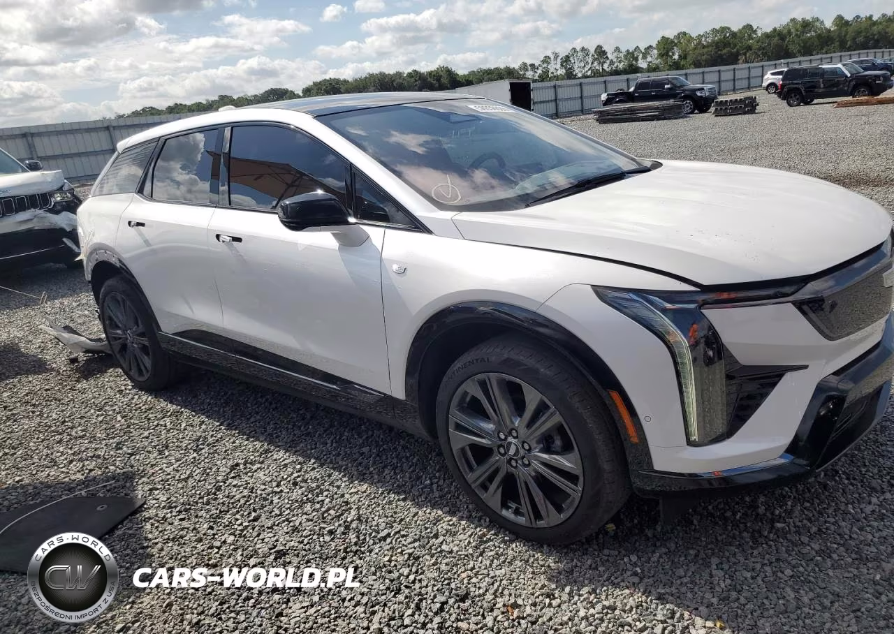 2025 Cadillac Optiq Sport VIN:3GYK3GMR4SS158591 - 4