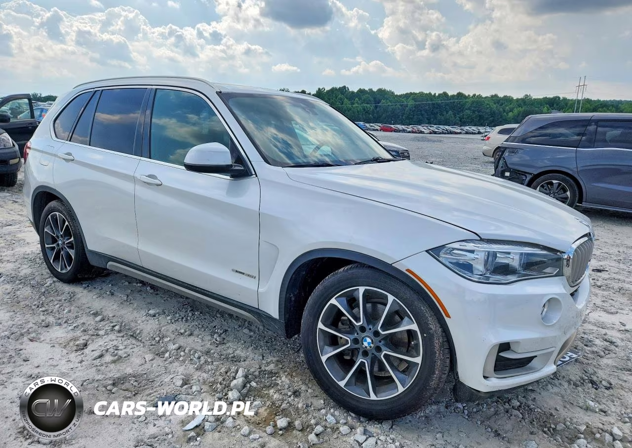 2018 BMW X5 Sdrive35I VIN:5UXKR2C57J0Z16790 - 4