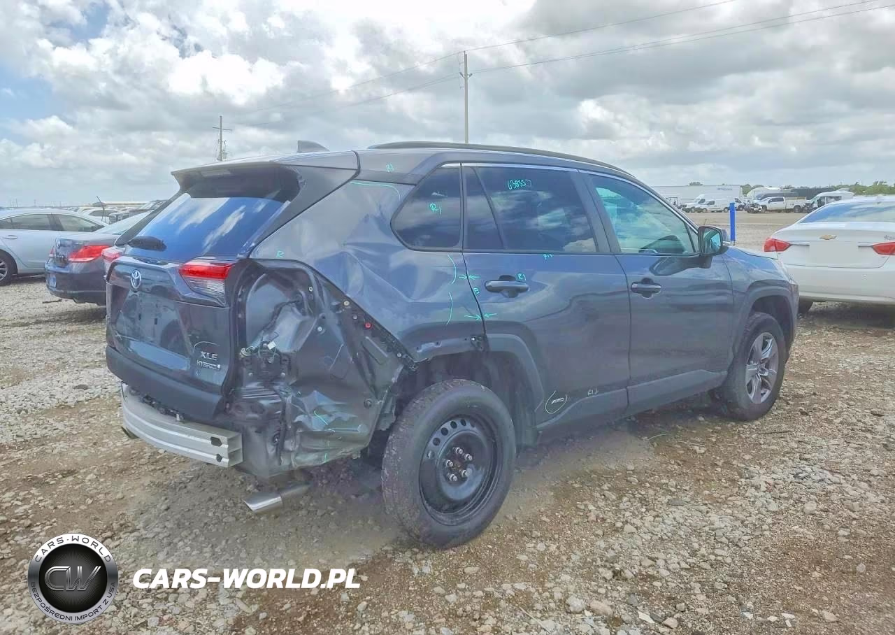 2023 Toyota Rav4 Hybrid Xle VIN:4T3RWRFV5PU089289 - 3