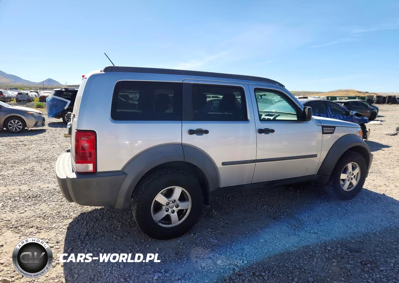 2007 Dodge Nitro Sxt VIN:1D8GU28KX7W528786 - 3