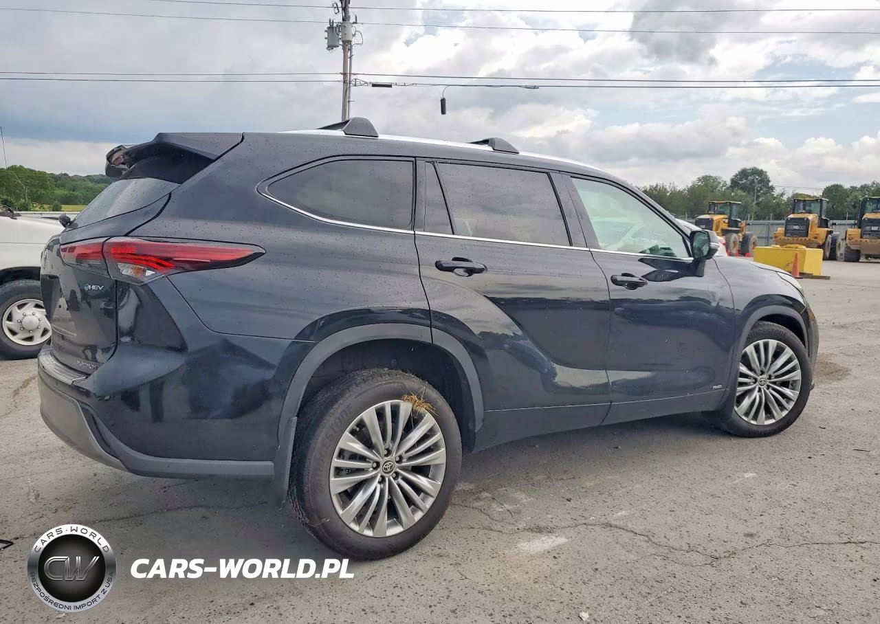 2025 Toyota Highlander Hybrid Platinum VIN:5TDEBRCH6SS664406 - 3