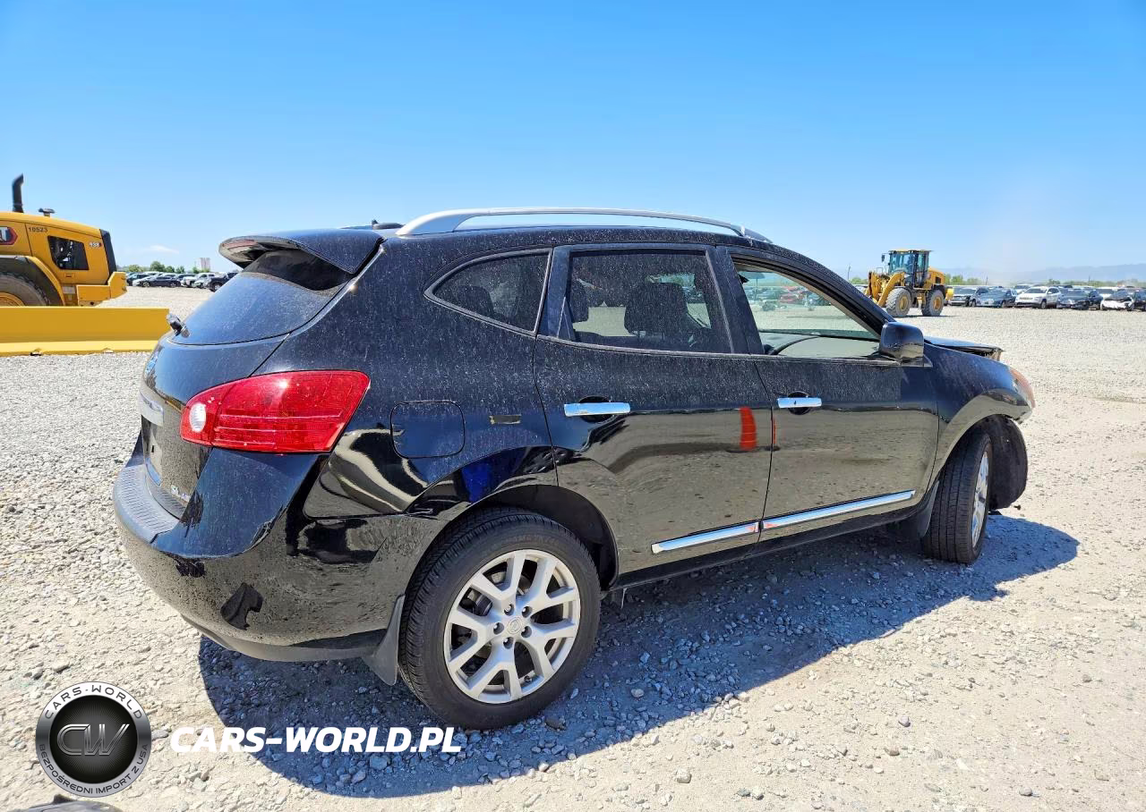 2013 Nissan Rogue S VIN:JN8AS5MV0DW648009 - 3
