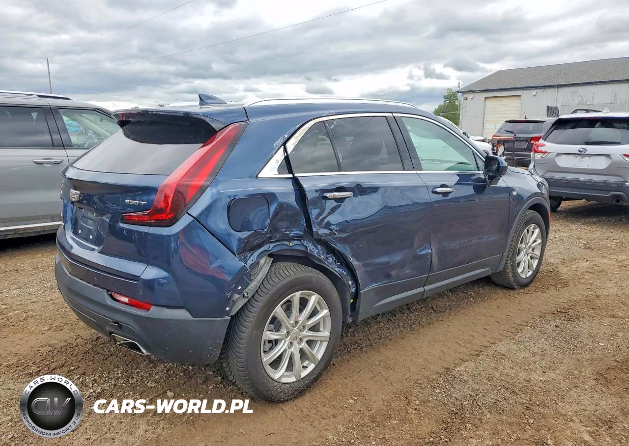 2020 Cadillac Xt4 Luxury VIN:1GYFZBR4XLF025694 - 3