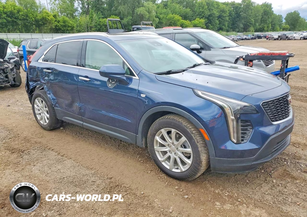 2020 Cadillac Xt4 Luxury VIN:1GYFZBR4XLF025694 - 4