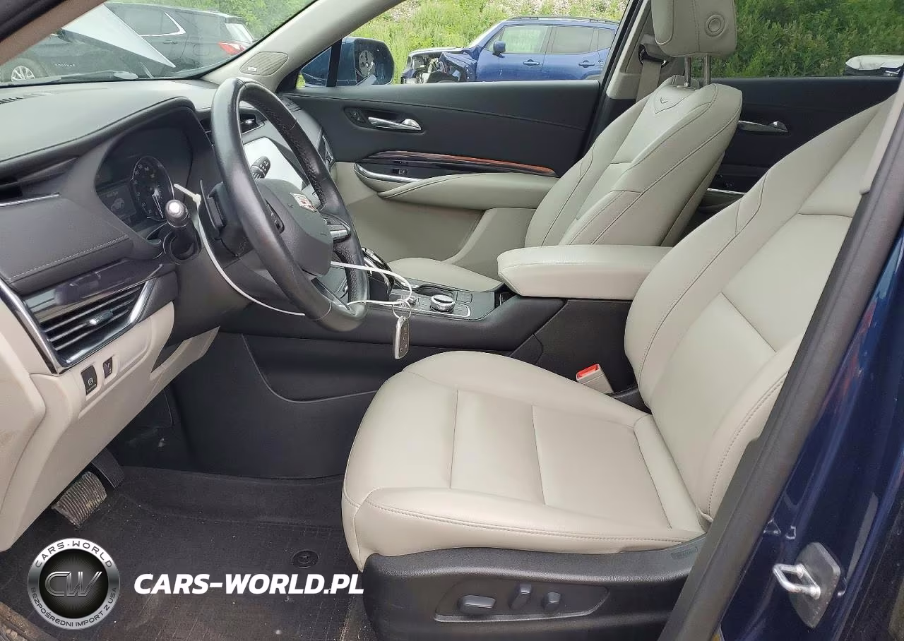 2020 Cadillac Xt4 Luxury VIN:1GYFZBR4XLF025694 - 7