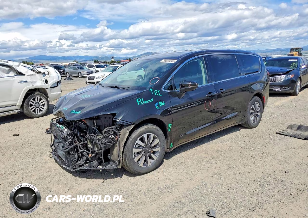2022 Chrysler Pacifica Hybrid Touring L