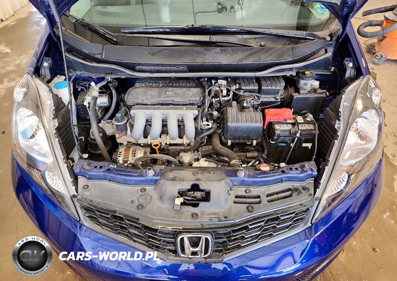 2013 Honda Fit Sport VIN:JHMGE8H6XDC051371 - 11
