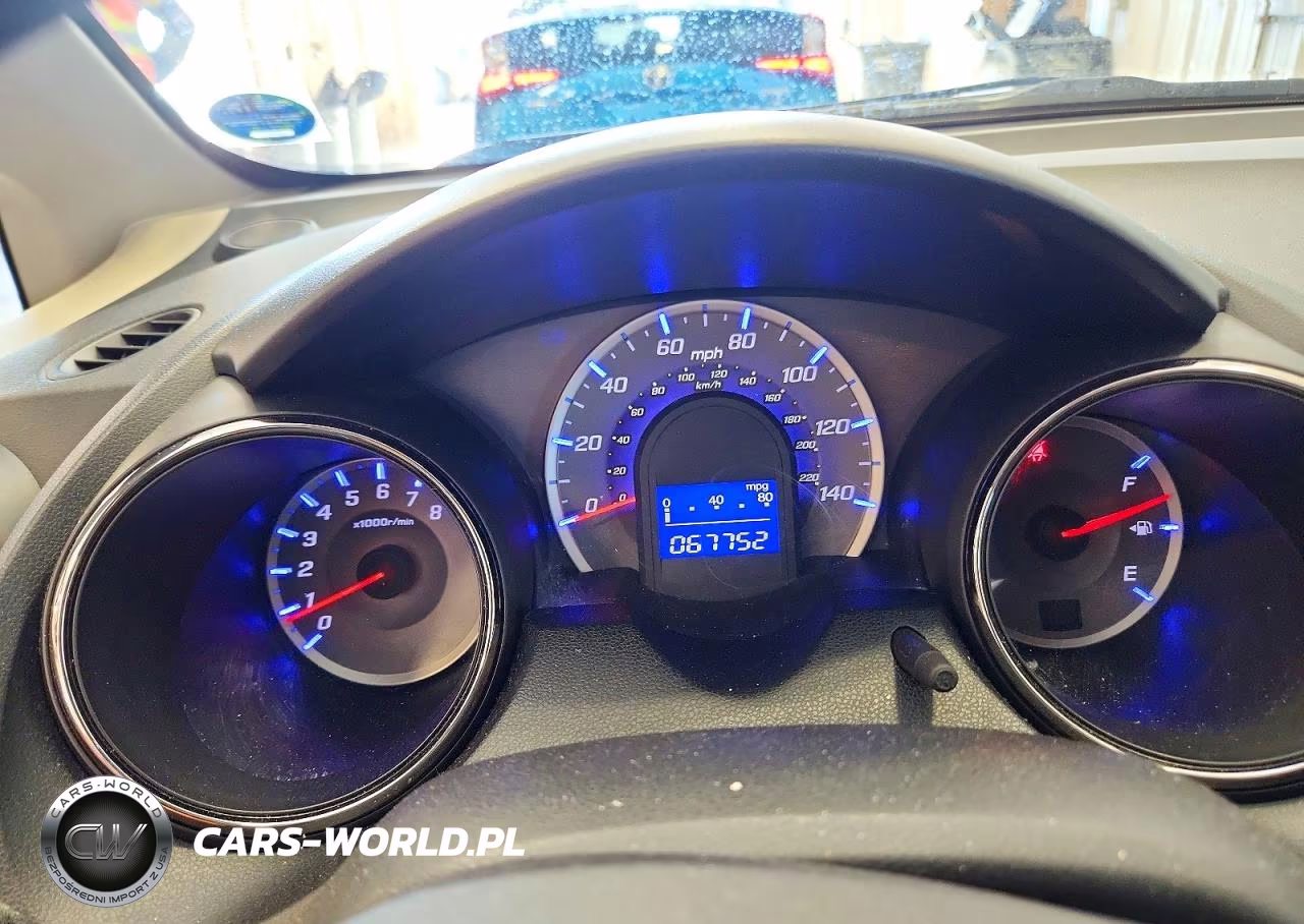 2013 Honda Fit Sport VIN:JHMGE8H6XDC051371 - 9