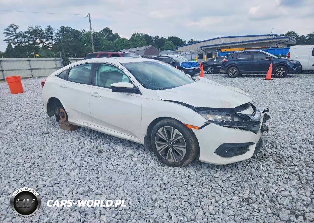 2017 Honda Civic Ex VIN:19XFC1F3XHE010658 - 4