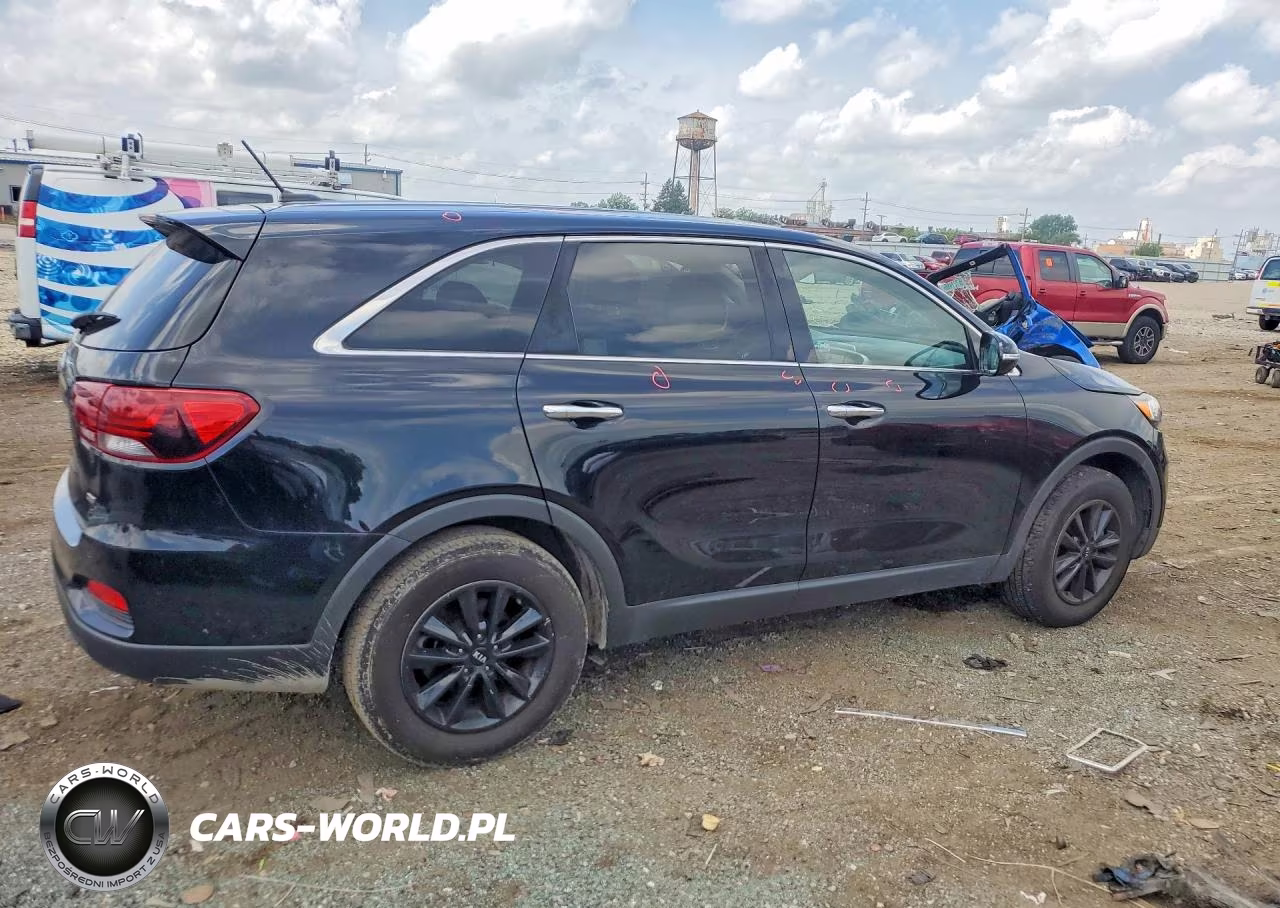2019 Kia Sorento L VIN:5XYPG4A38KG592092 - 3