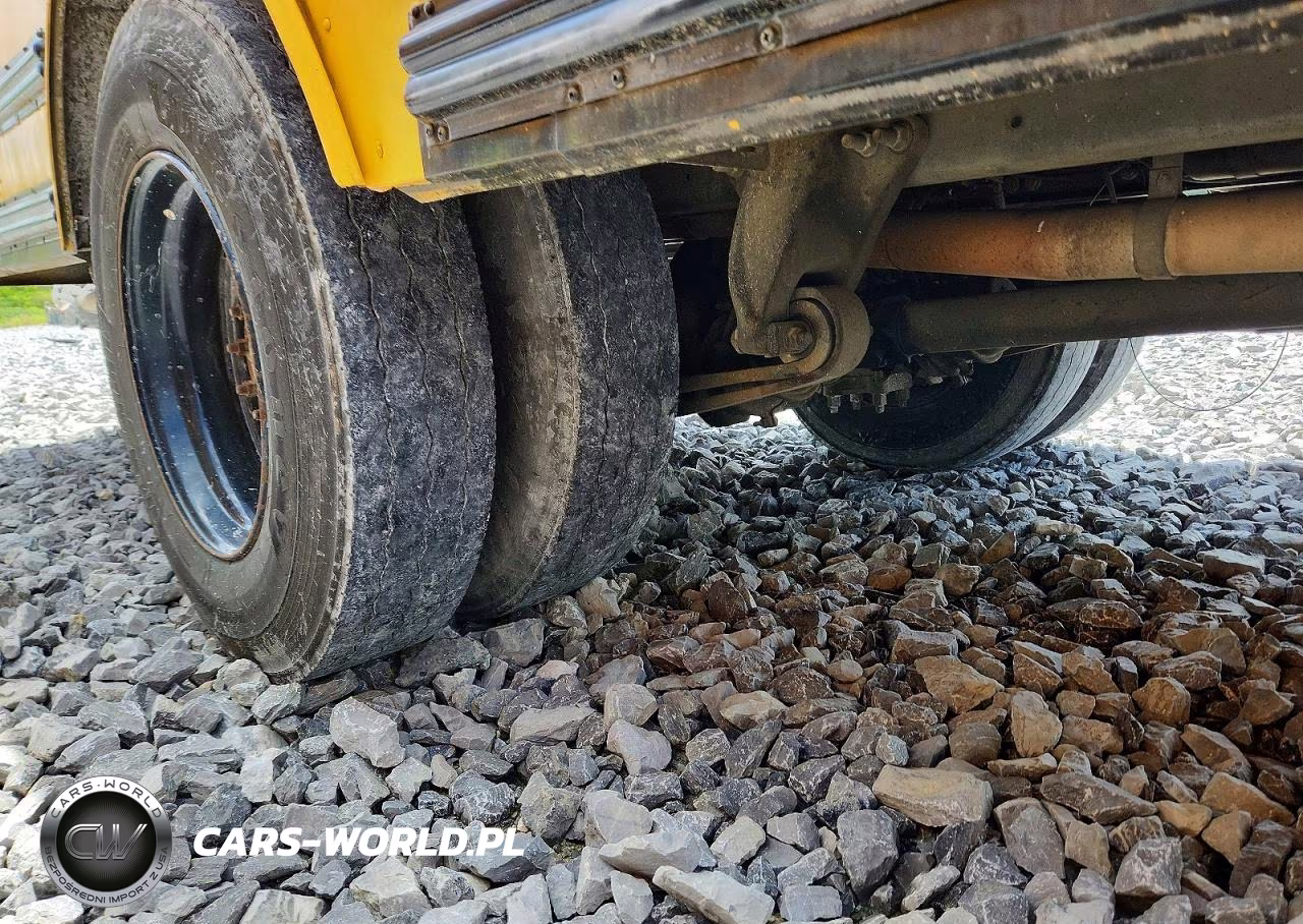 2002 Freightliner Chassis Fs65 VIN:4UZAAXAK52CJ24952 - 9