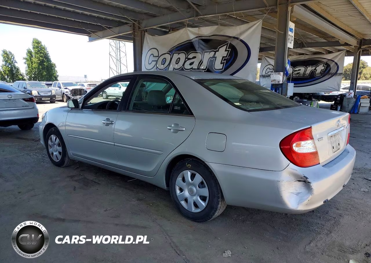 2003 Toyota Camry Le VIN:4T1BE30K83U725741 - 2