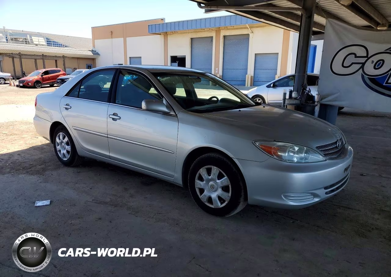 2003 Toyota Camry Le VIN:4T1BE30K83U725741 - 4