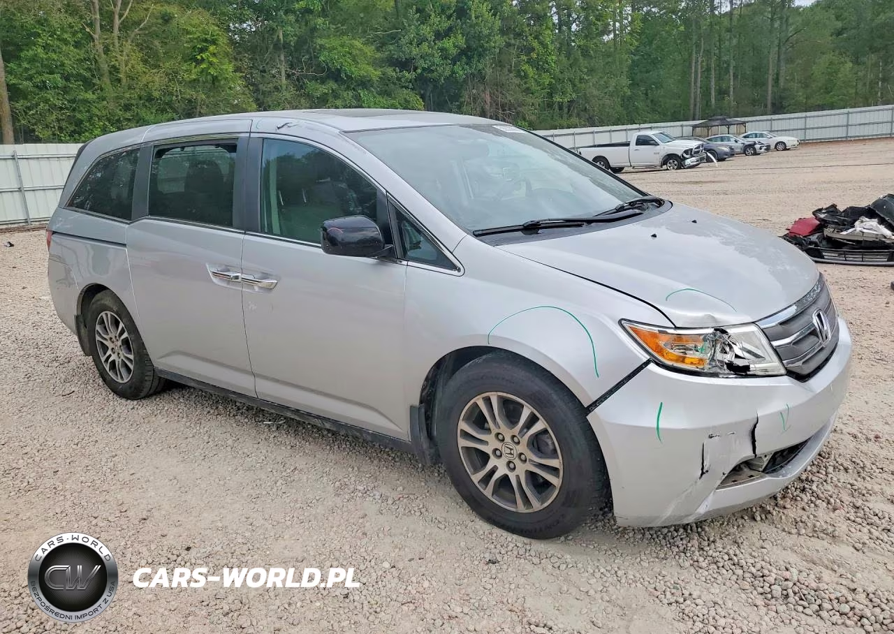 2013 Honda Odyssey Exl VIN:5FNRL5H61DB067170 - 4