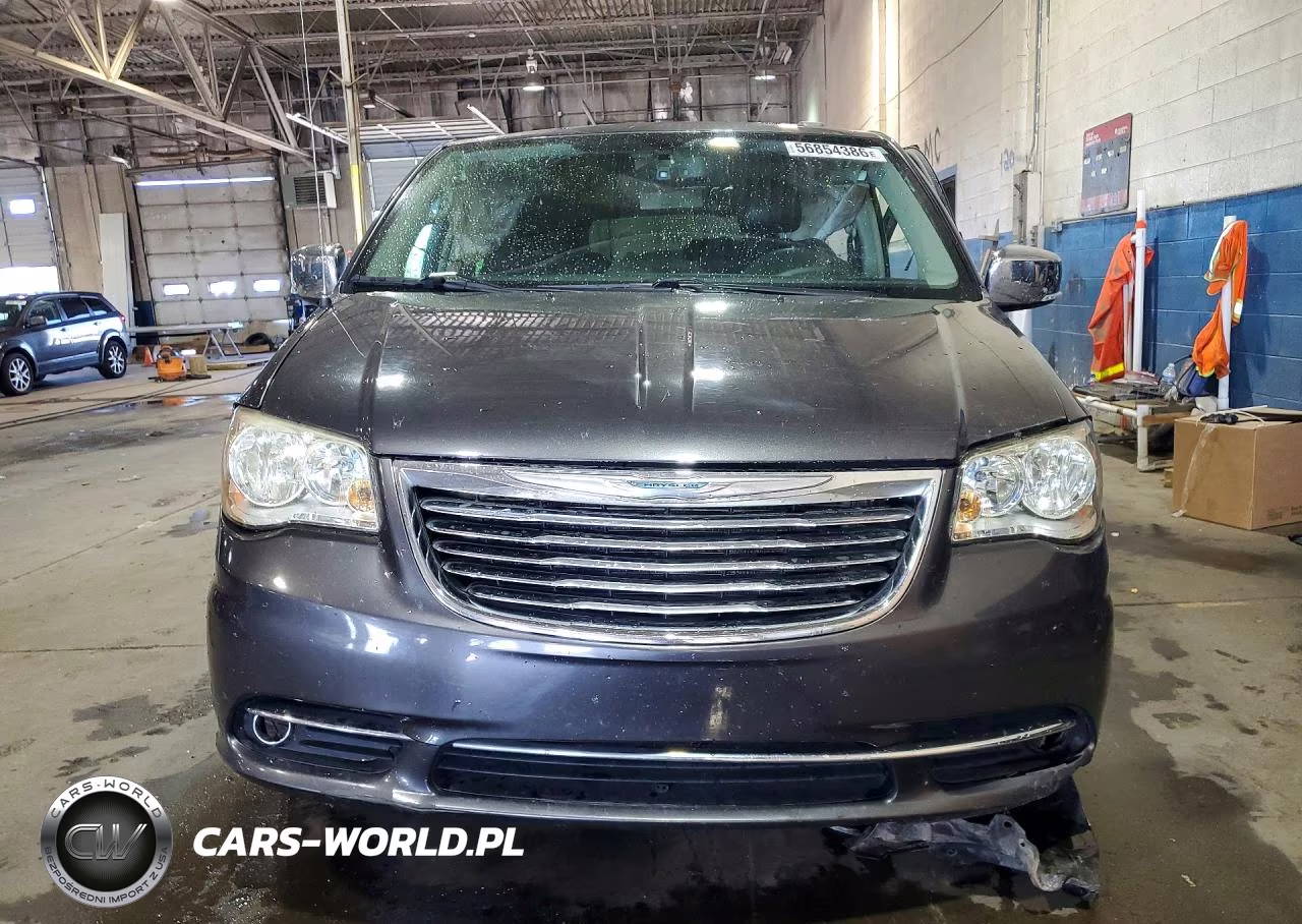 2014 Chrysler Town & Country Touring L VIN:2C4RC1CG9ER423637 - 5