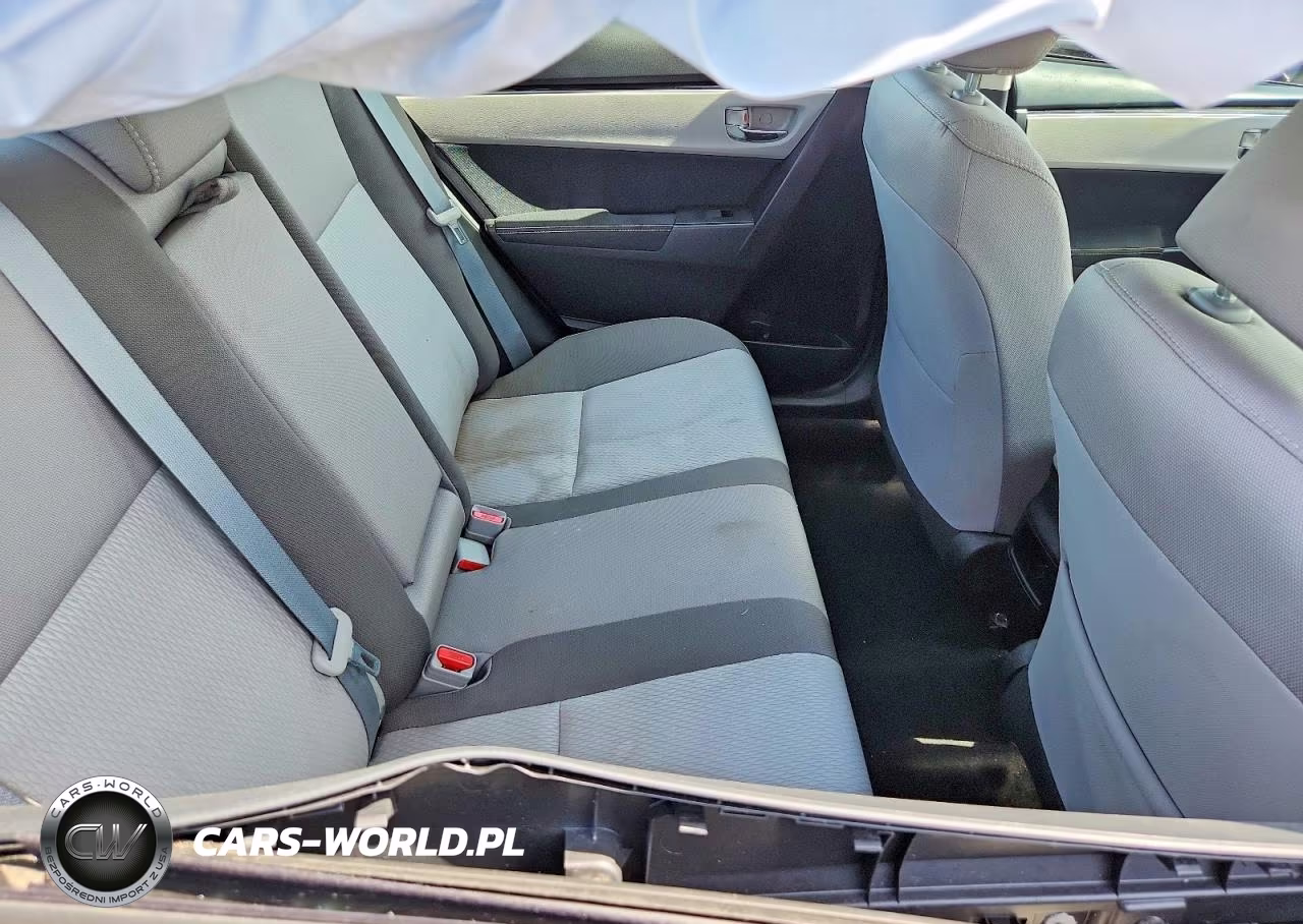 2018 Toyota Corolla Le VIN:2T1BURHE4JC008417 - 10