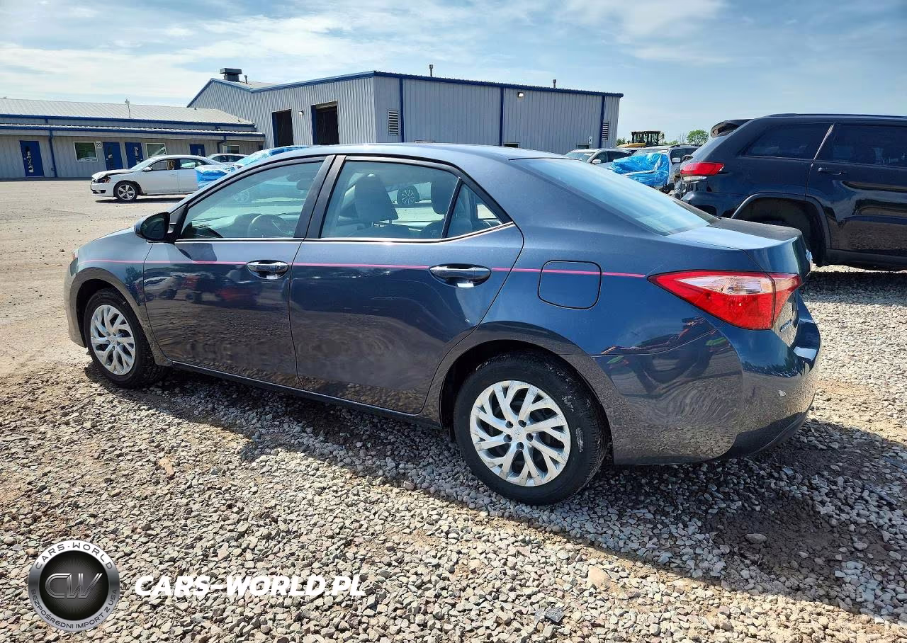 2018 Toyota Corolla Le VIN:2T1BURHE4JC008417 - 2