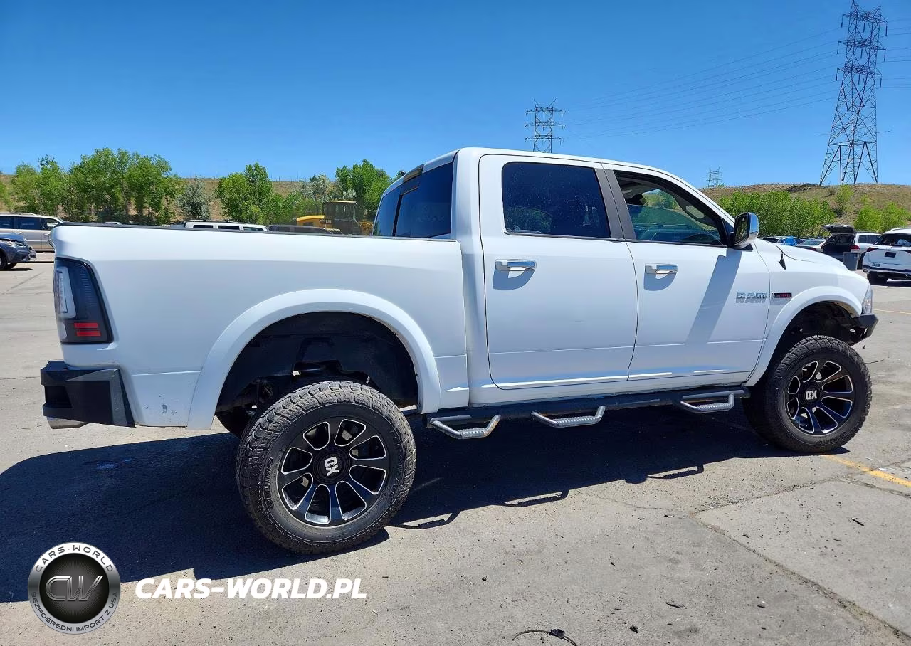 2016 Ram 1500 Laramie VIN:1C6RR7NM9GS418595 - 3