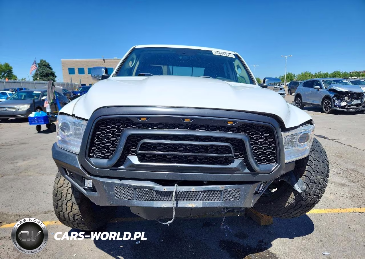 2016 Ram 1500 Laramie VIN:1C6RR7NM9GS418595 - 5
