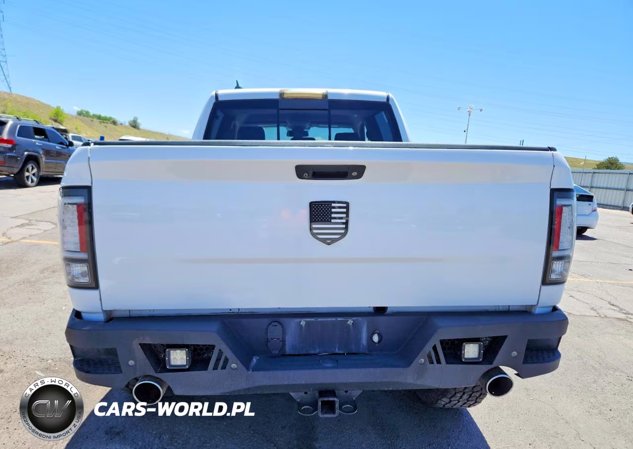 2016 Ram 1500 Laramie VIN:1C6RR7NM9GS418595 - 6