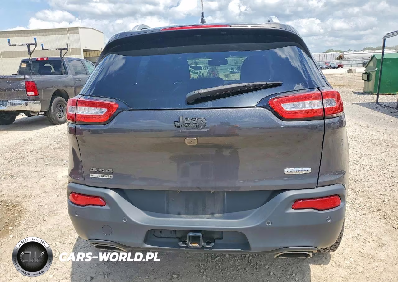 2016 Jeep Cherokee Latitude VIN:1C4PJMCS9GW101531 - 6