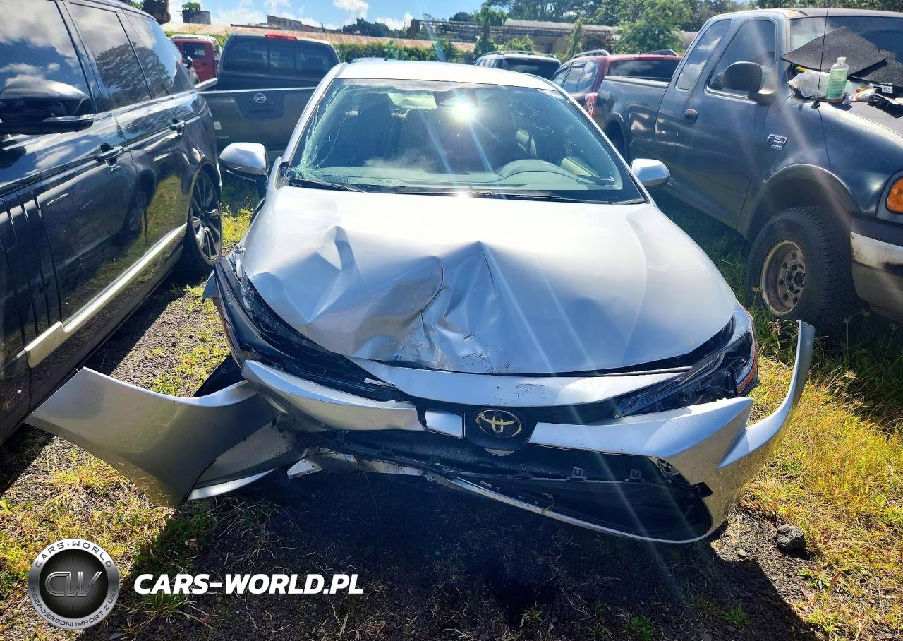 2026 Toyota Corolla Le VIN:JTDB4MEE1T3033682 - 5