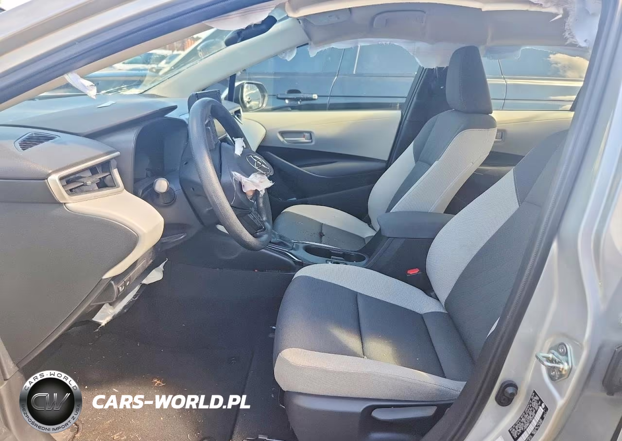 2026 Toyota Corolla Le VIN:JTDB4MEE1T3033682 - 7