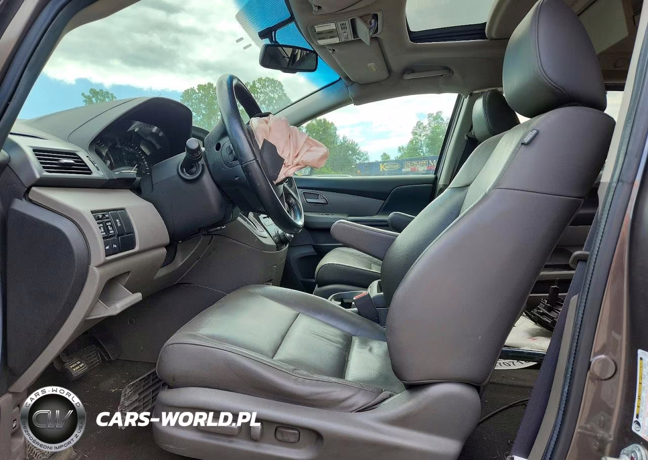 2011 Honda Odyssey Touring VIN:5FNRL5H9XBB072858 - 7