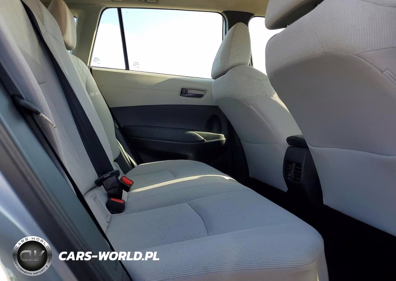 2022 Toyota Corolla Cross L VIN:7MUAAAAG2NV001213 - 11