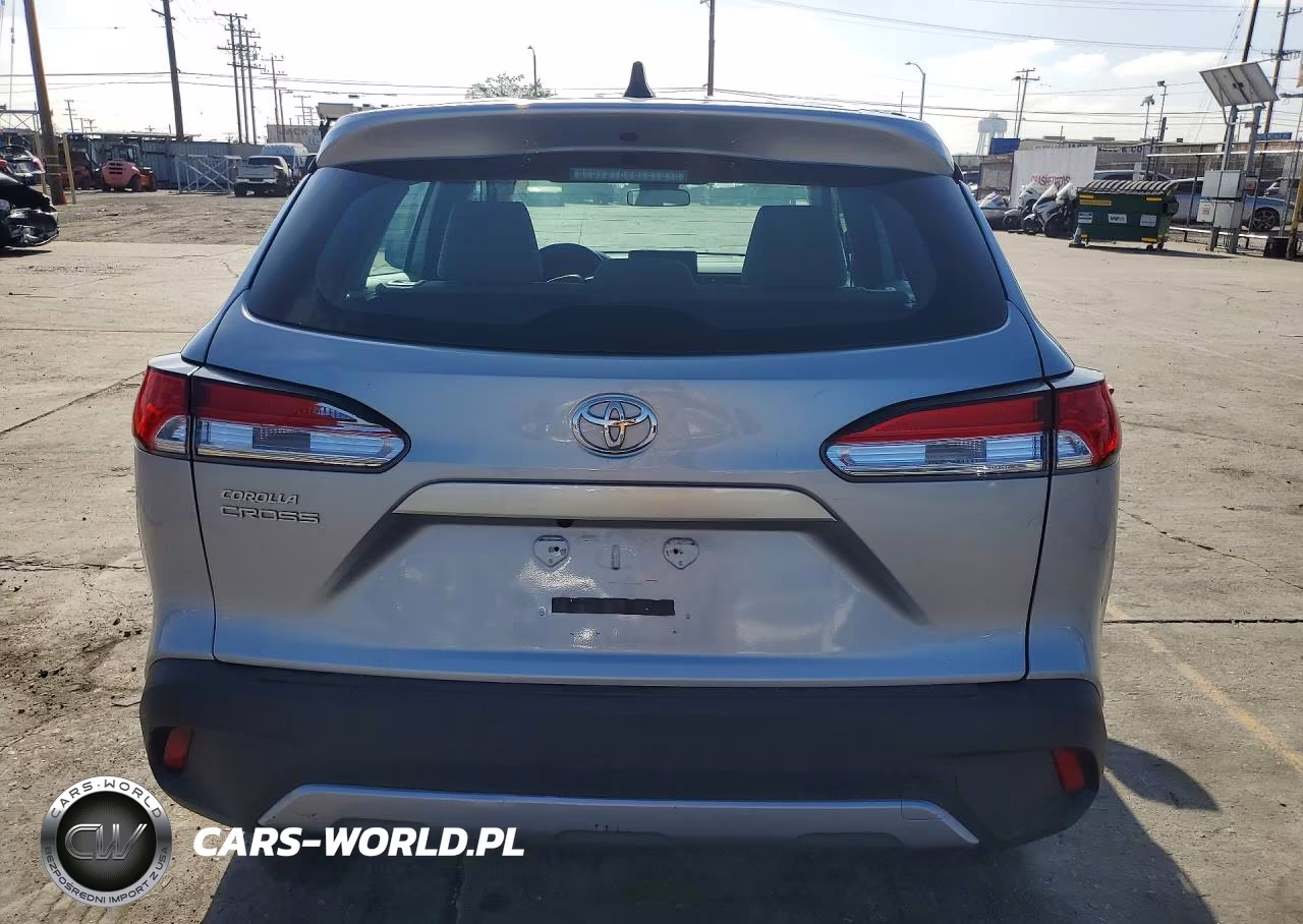 2022 Toyota Corolla Cross L VIN:7MUAAAAG2NV001213 - 6