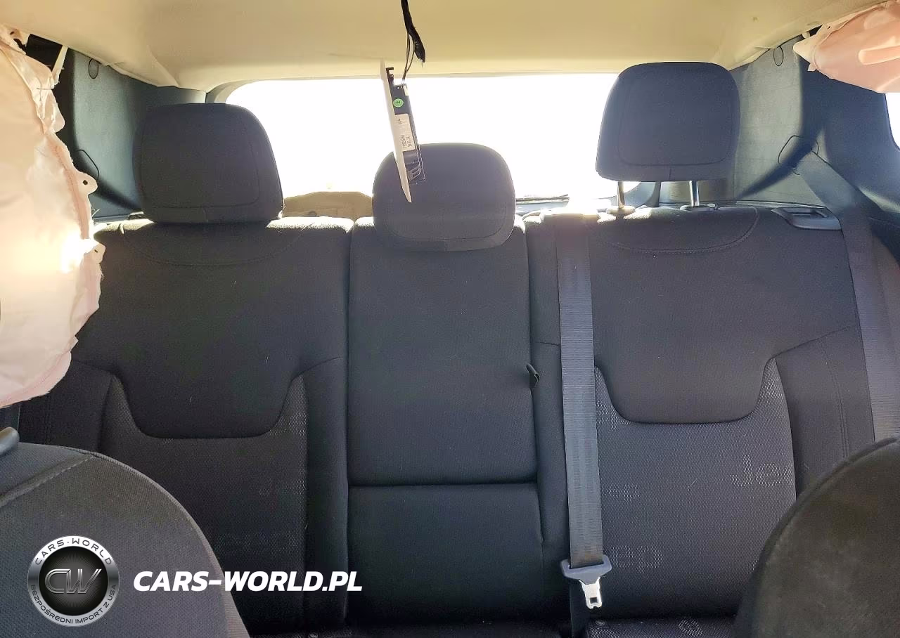 2016 Jeep Renegade Latitude VIN:ZACCJBBT5GPD45204 - 10