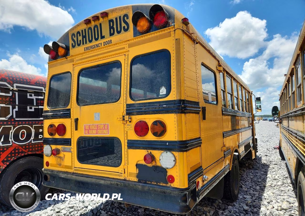 2005 Freigliner Chassis Fs VIN:4UZAAXDC85CN36162 - 4