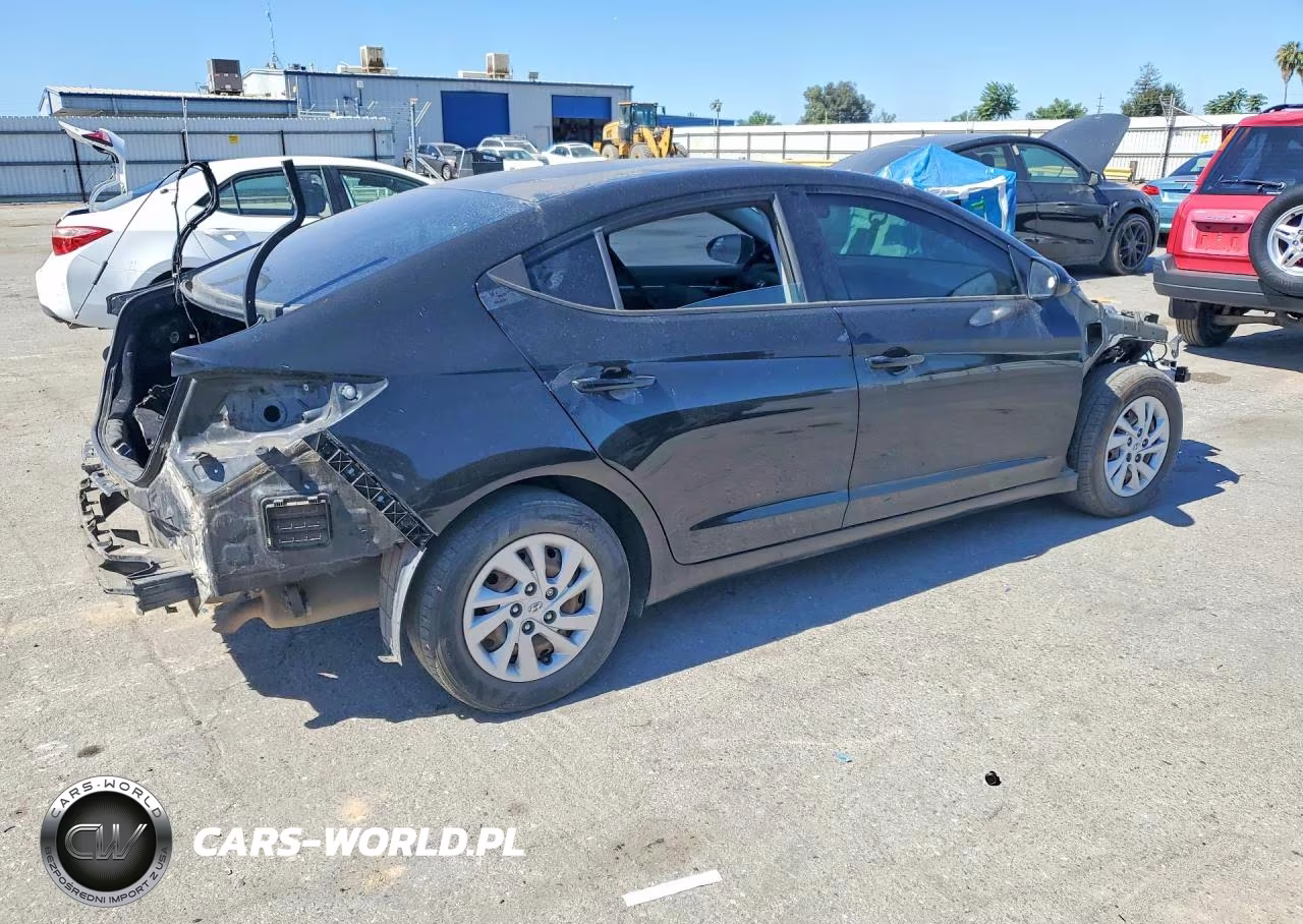 2019 Hyundai Elantra Se VIN:5NPD74LF8KH417568 - 3