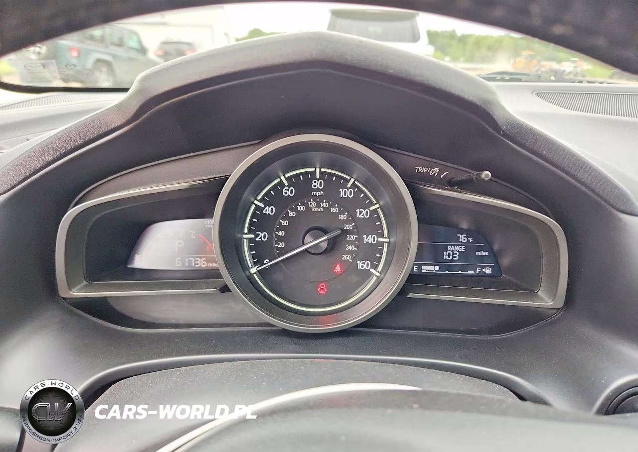 2018 Mazda 3 Touring VIN:3MZBN1L35JM254840 - 9