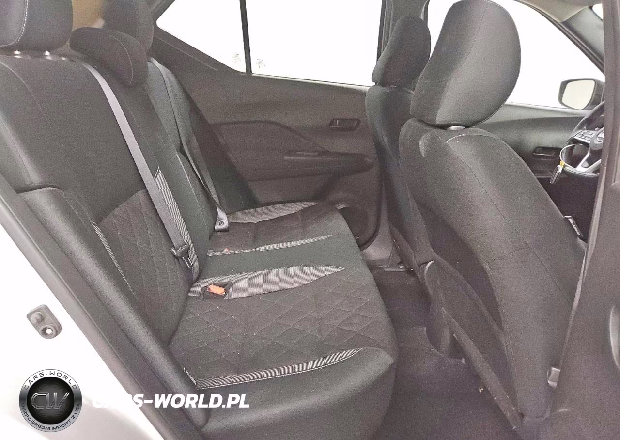 2020 Nissan Kicks S VIN:3N1CP5BVXLL527861 - 10
