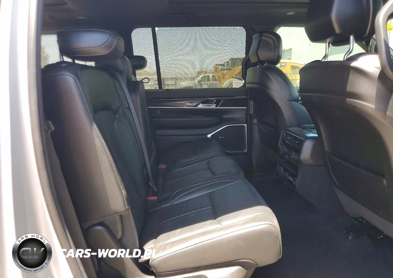 2022 Jeep Wagoneer Series I VIN:1C4SJVAT3NS212771 - 11