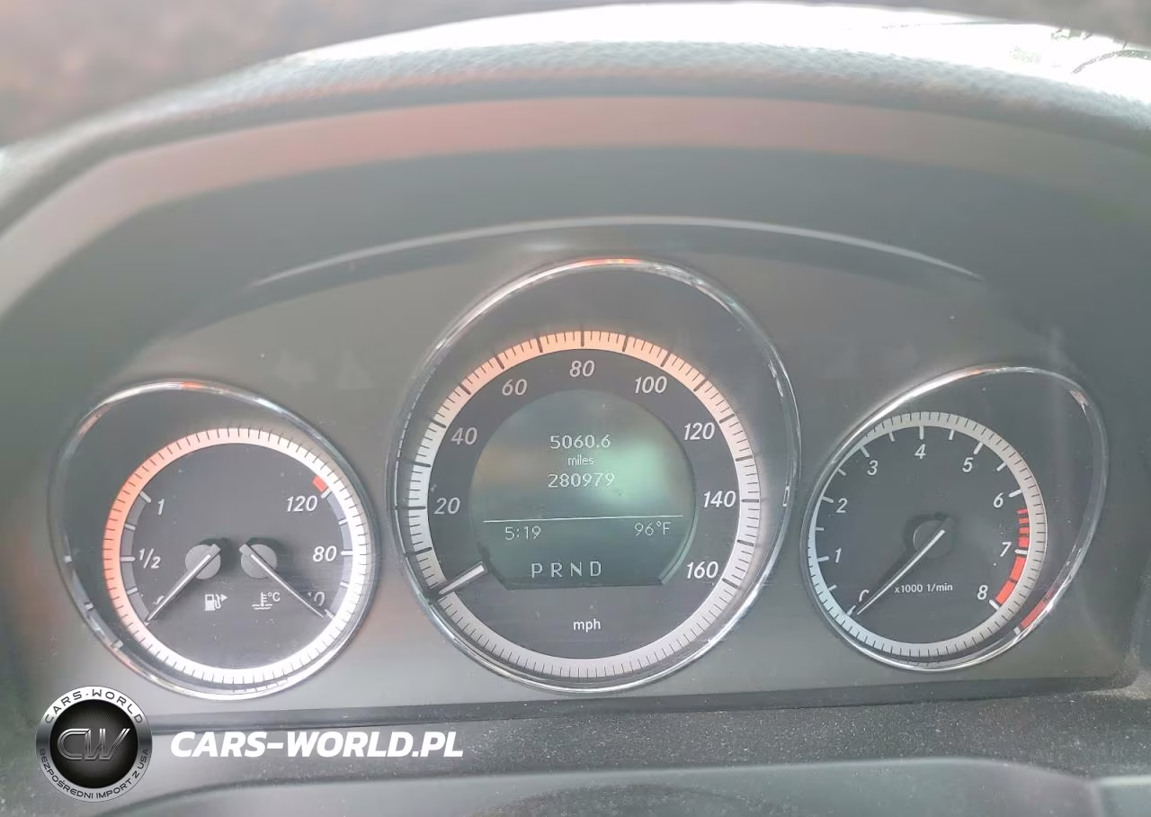 2010 Mercedes-Benz C300 VIN:WDDGF8BB6AR092342 - 9