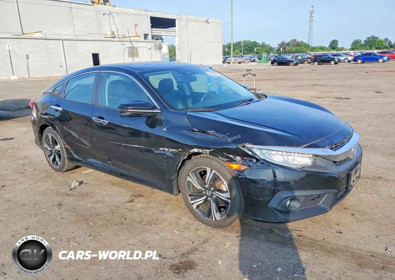 2016 Honda Civic Touring VIN:19XFC1F95GE023708 - 4