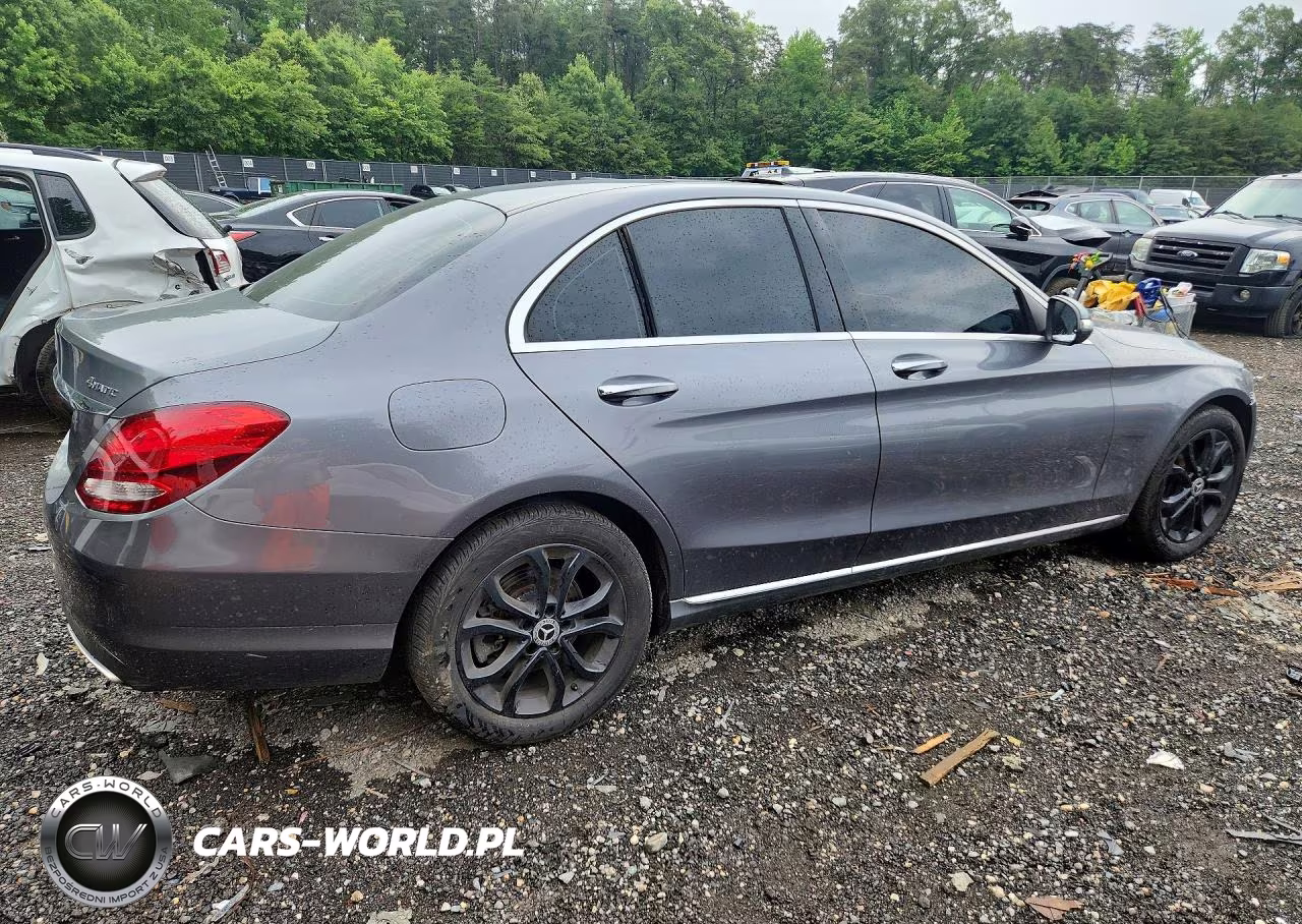 2017 Mercedes-Benz C 300 4Matic VIN:55SWF4KB5HU220728 - 3