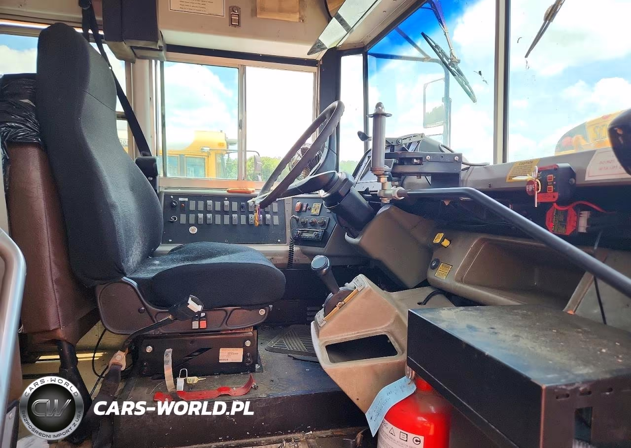 2005 Freightliner Chassis Fs65 VIN:4UZAAXDCX5CN36163 - 5