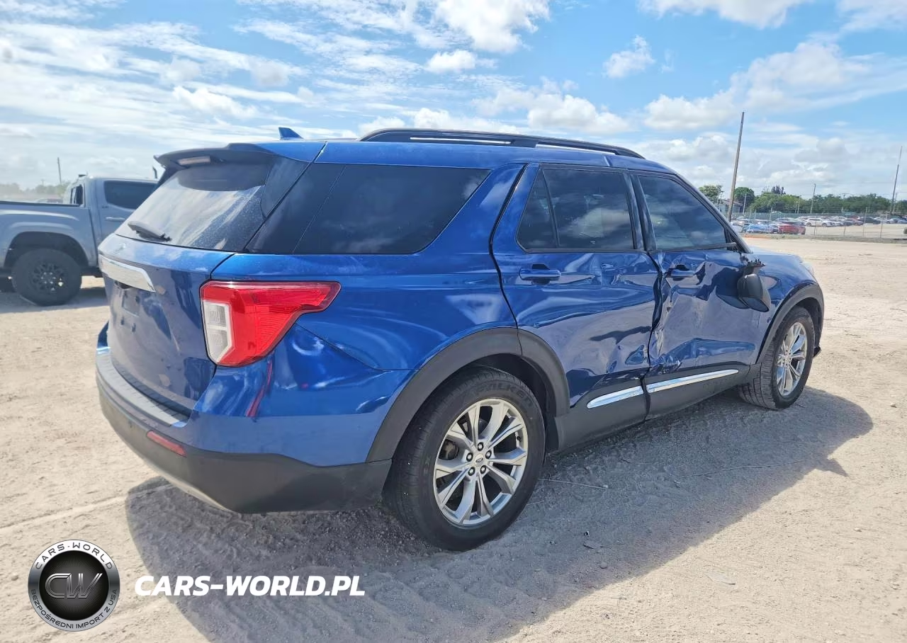 2020 Ford Explorer Xlt VIN:1FMSK7DH5LGC86558 - 3