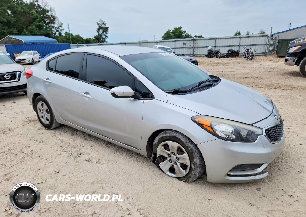 2015 Kia Forte Lx VIN:KNAFX4A6XF5375760 - 4