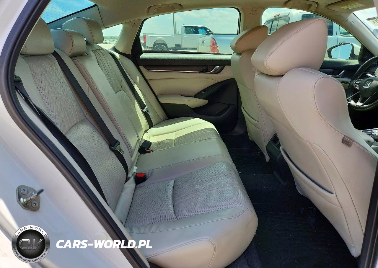 2018 Honda Accord Touring Hybrid VIN:1HGCV3F96JA002435 - 10