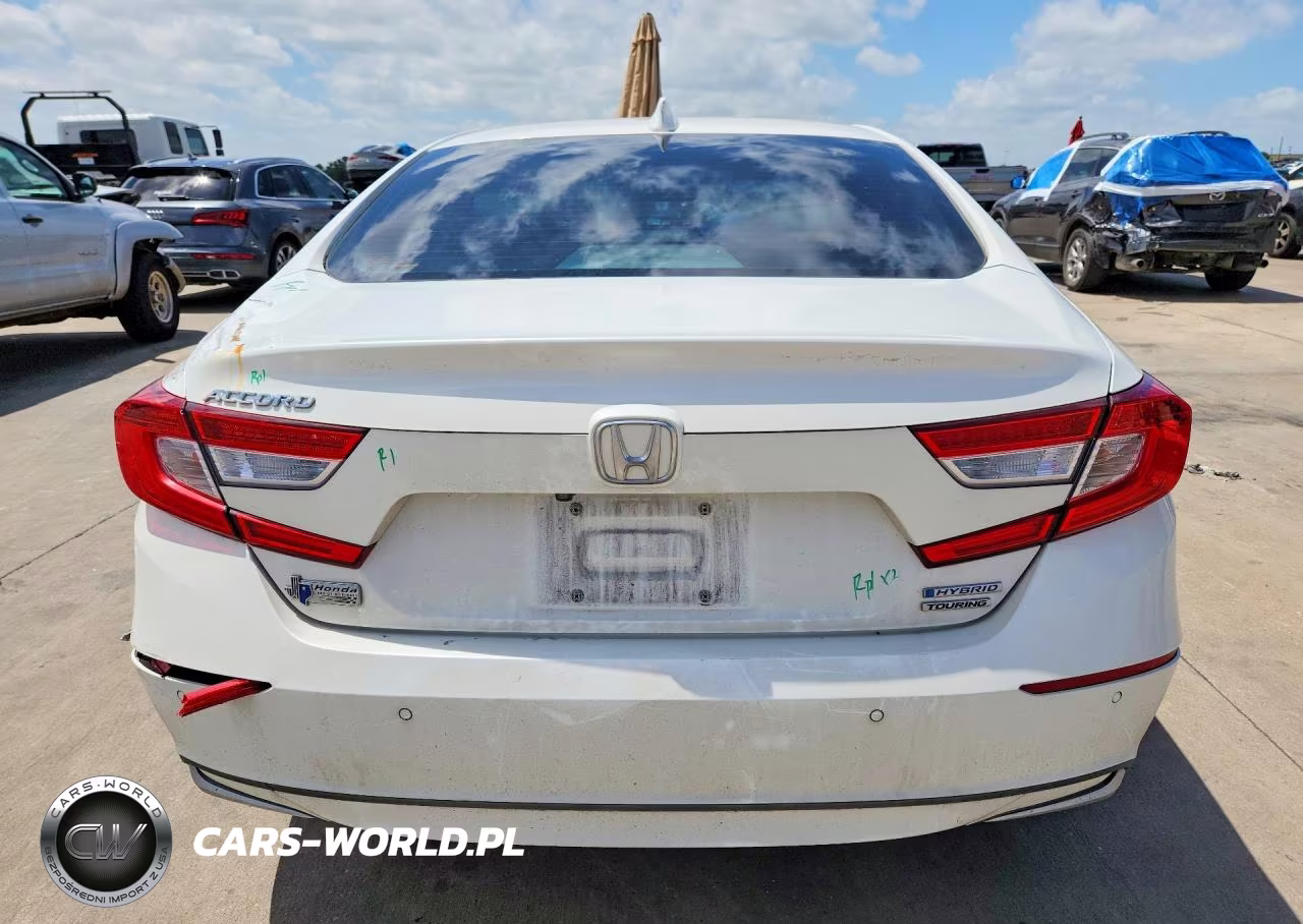 2018 Honda Accord Touring Hybrid VIN:1HGCV3F96JA002435 - 6