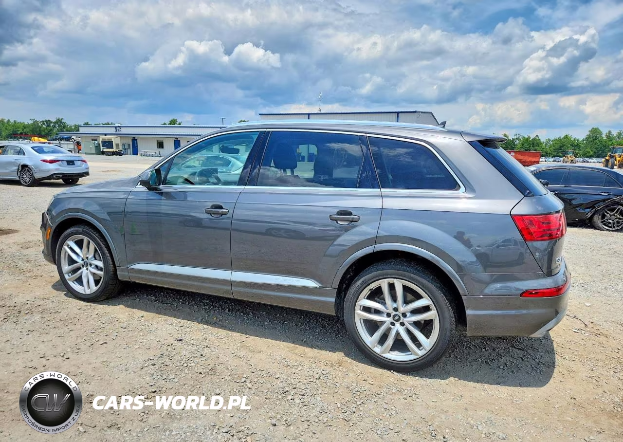 2018 Audi Q7 Prestige VIN:WA1VAAF70JD038331 - 2