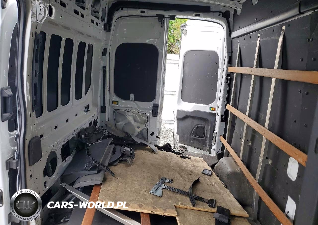 2021 Ford Transit T-250 VIN:1FTBR1X84MKA45646 - 10
