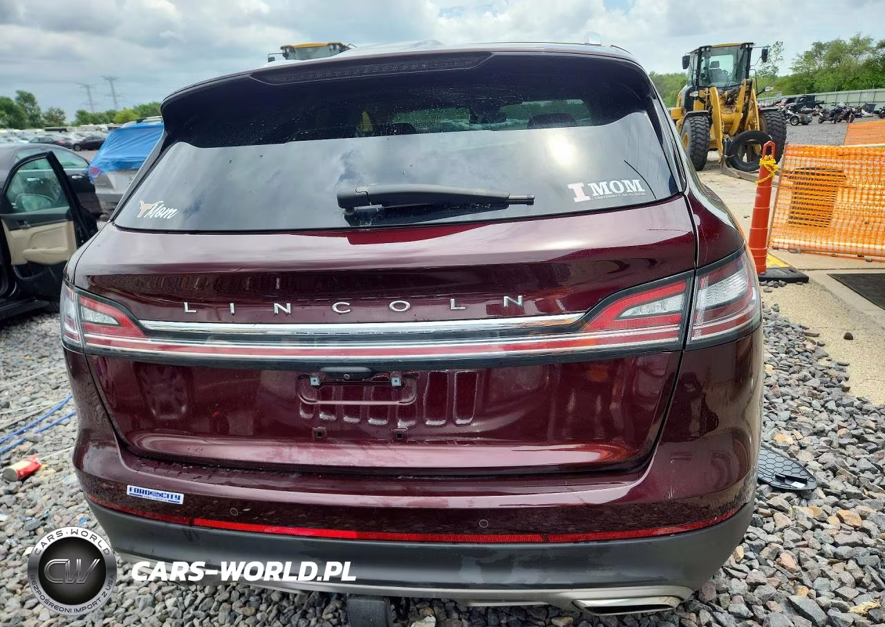 2023 Lincoln Nautilus Reserve VIN:2LMPJ8KP0PBL07729 - 6
